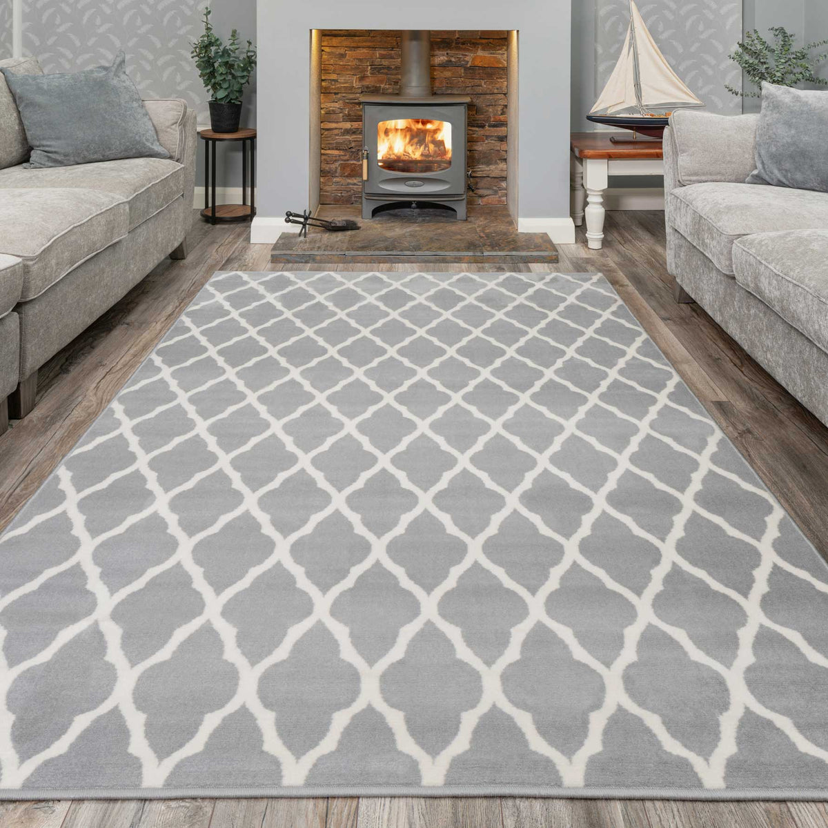 Extra Large Grey Trellis Rug