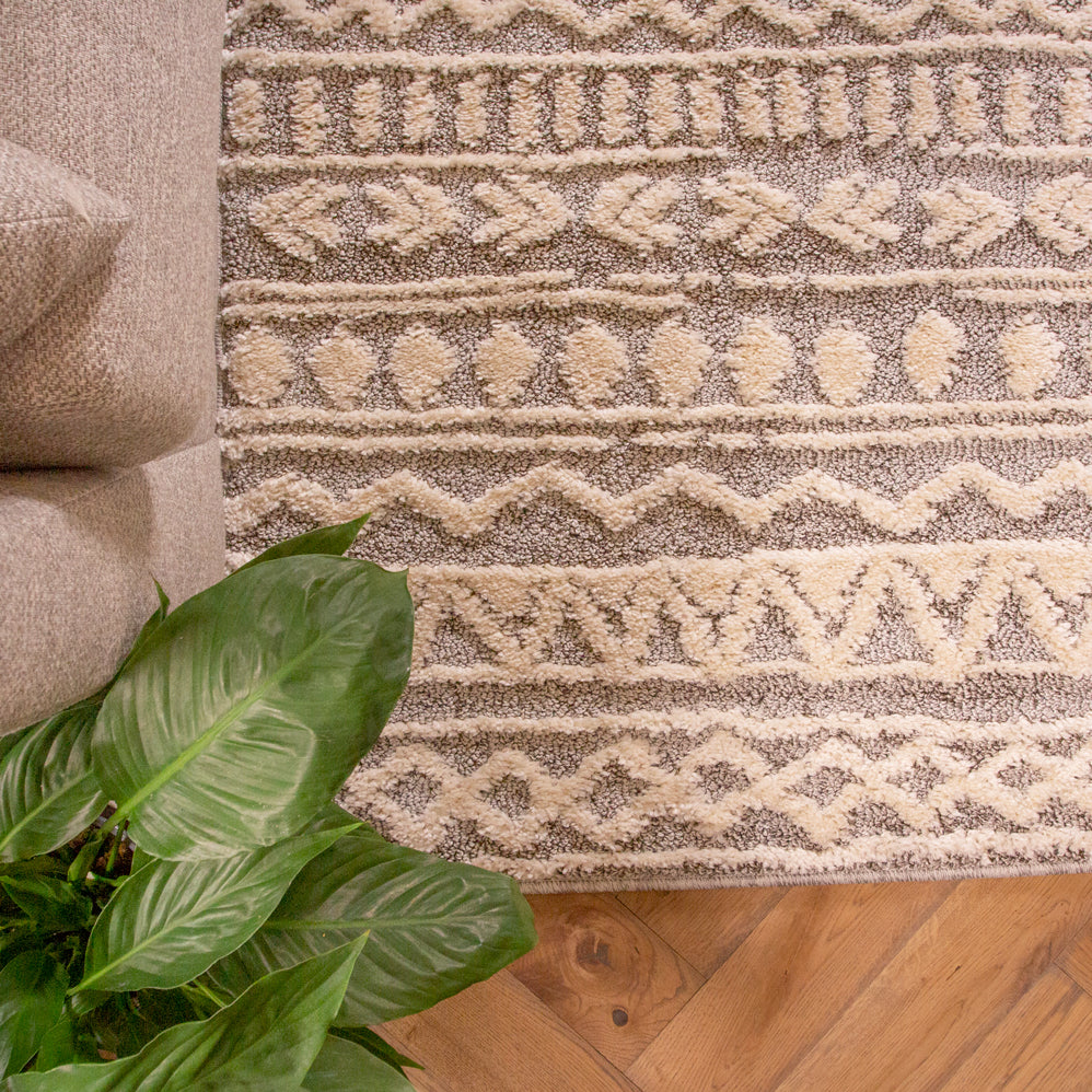 Grey Cream Aztec Rug