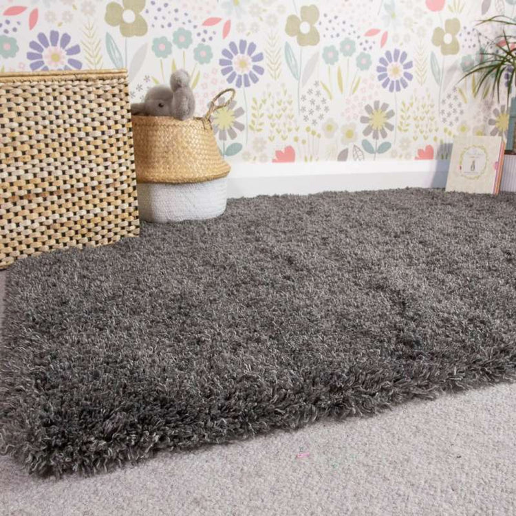 Super Soft Luxury Grey Shaggy Rug
