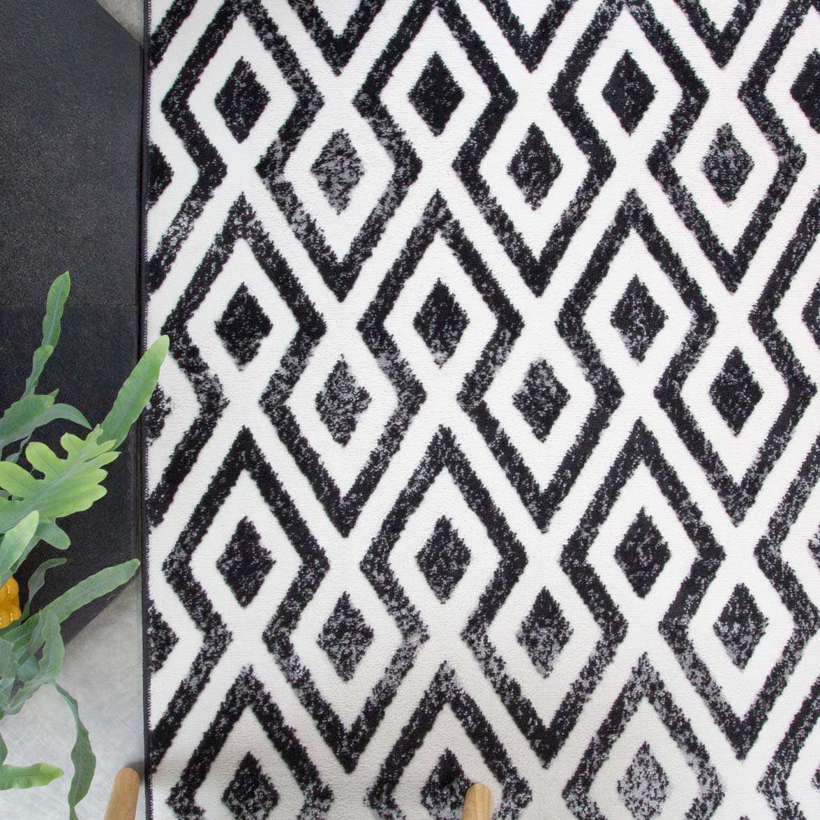 Geometric Black Ombre Living Room Rug
