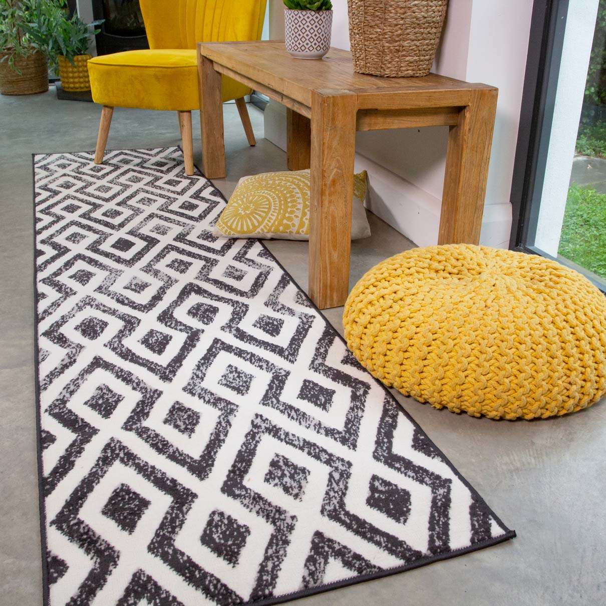 Geometric Black Ombre Living Room Rug