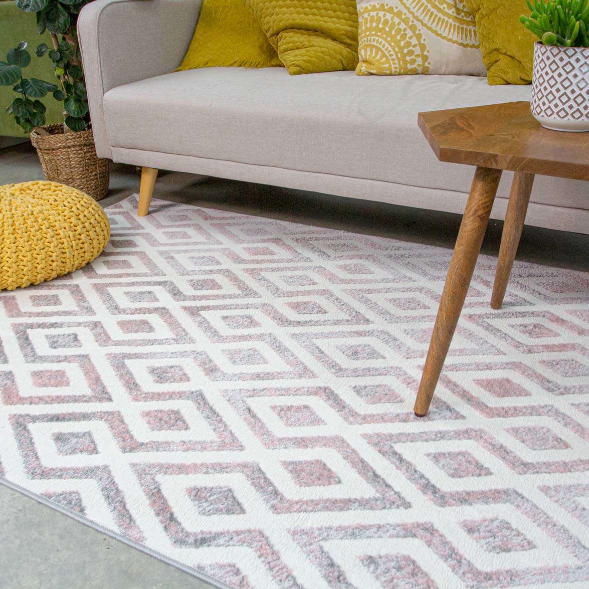 Geometric Pink Ombre Living Room Rug