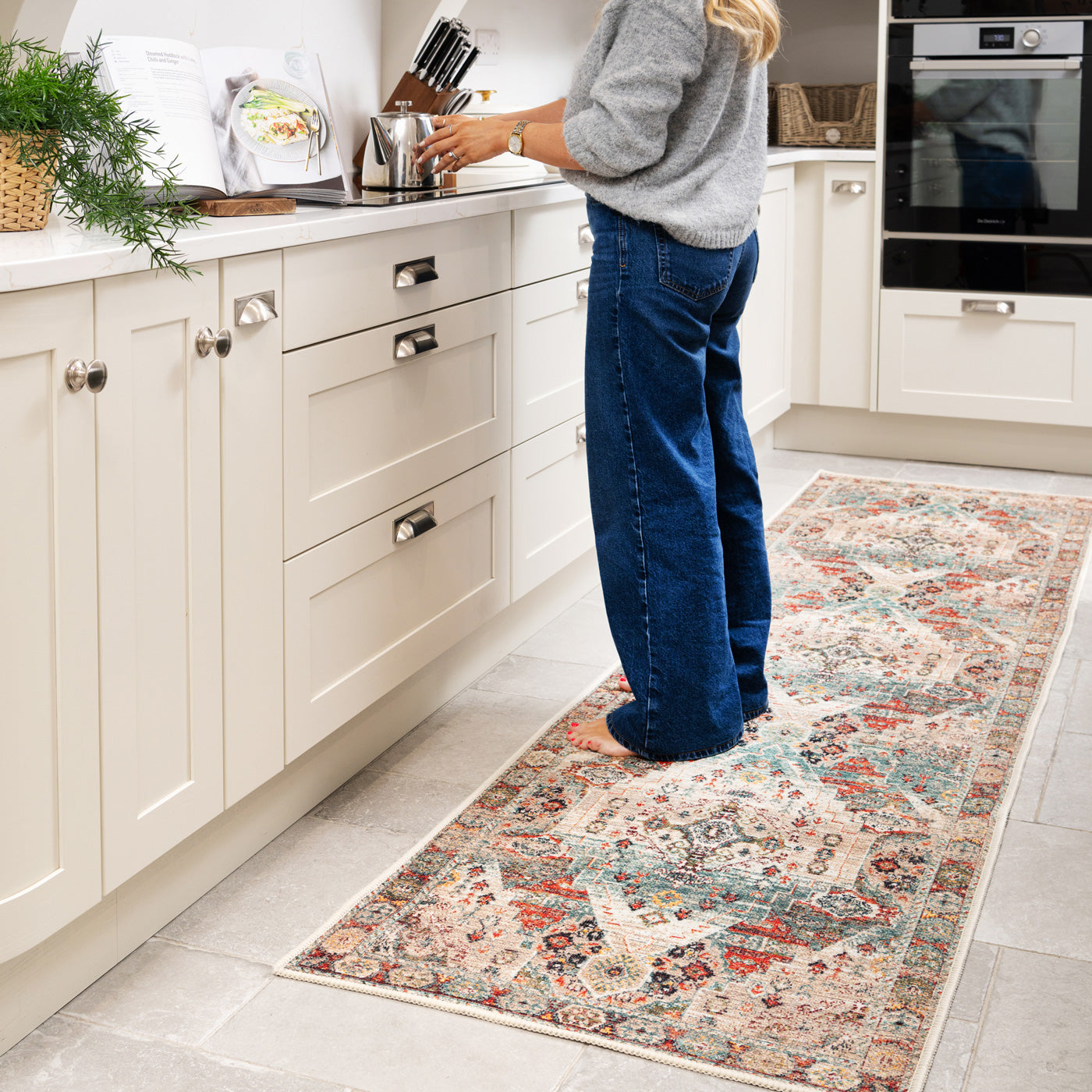 Traditional Medallion Washable Runner - Hue