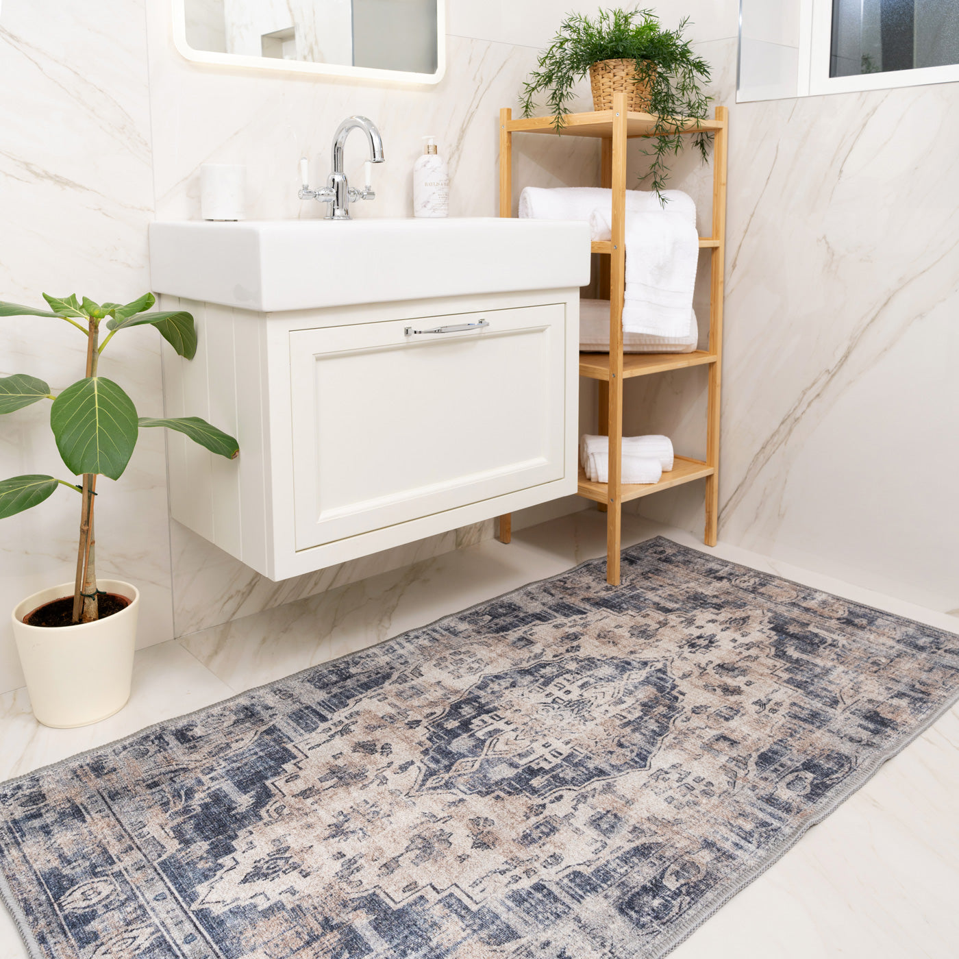 Washable Blue Traditional Rug - Kith