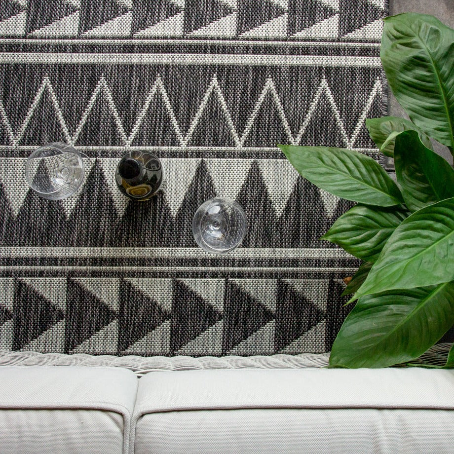 Charcoal Tribal Print Indoor Outdoor Rug - Callow