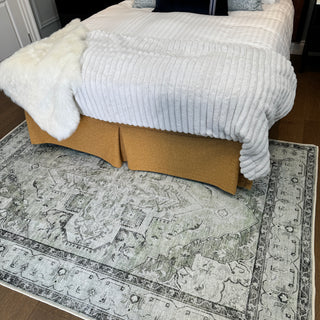 Flatwoven Washable Light Green Bordered Area Rug - Rumi