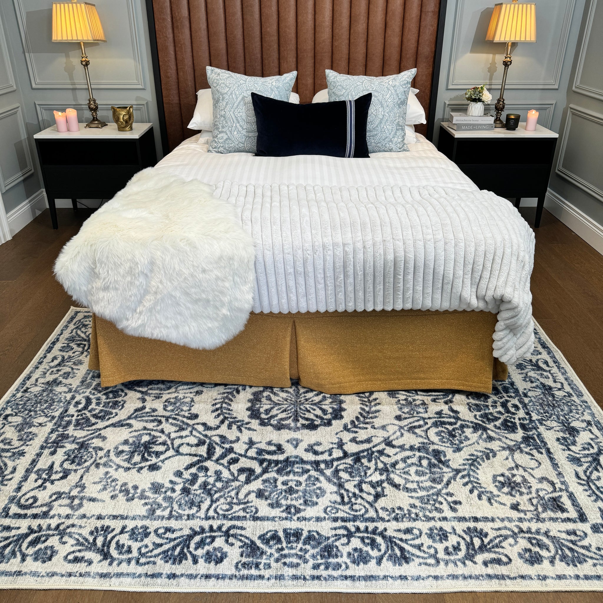 Flatwoven Washable Distressed Blue Damask Rug - Bala