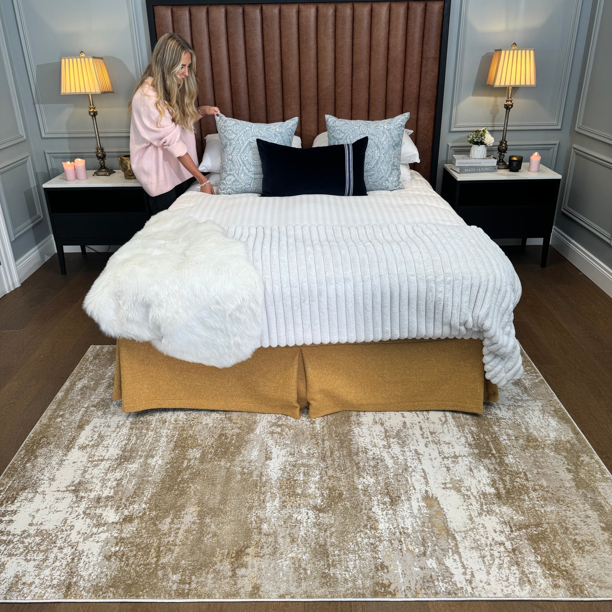 Distressed Beige Living Room Area Rug - Monroe