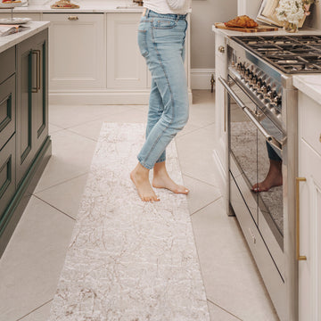 Marble Effect Lustre Rug - Ori