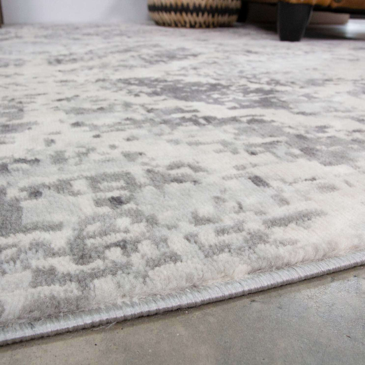 Faded Distressed Grey Geometric Pattern Rug