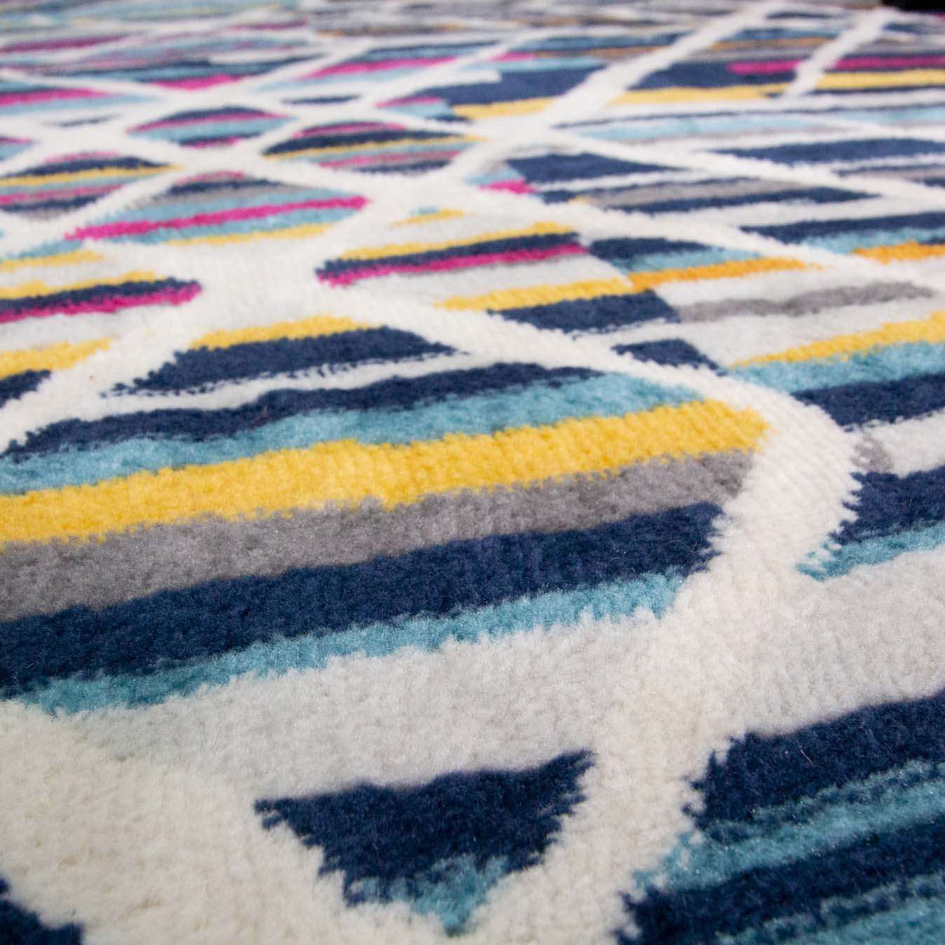 Colourful Geometric Strokes Pattern Rug