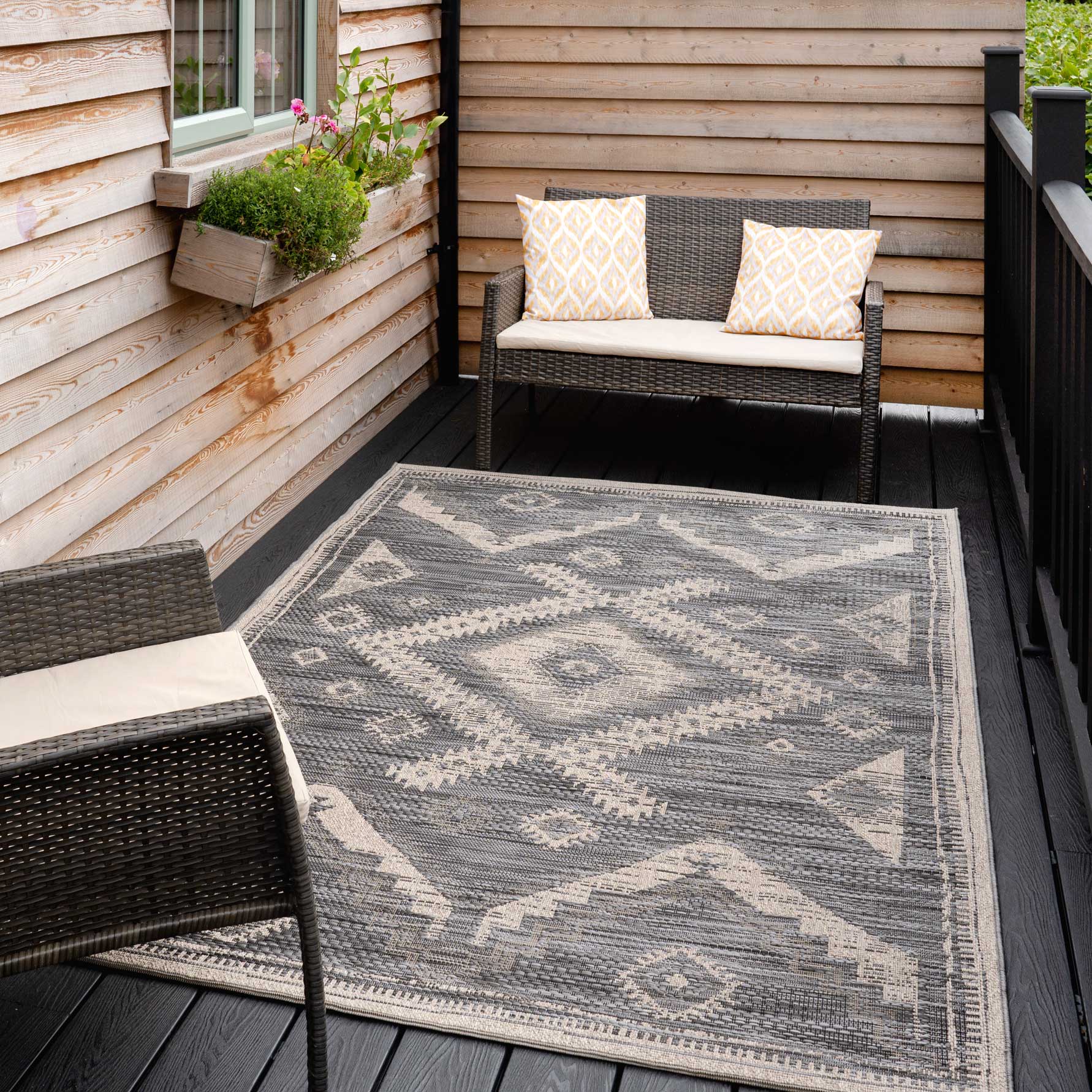 Geometric Grey Outdoor Rug - Pavillion