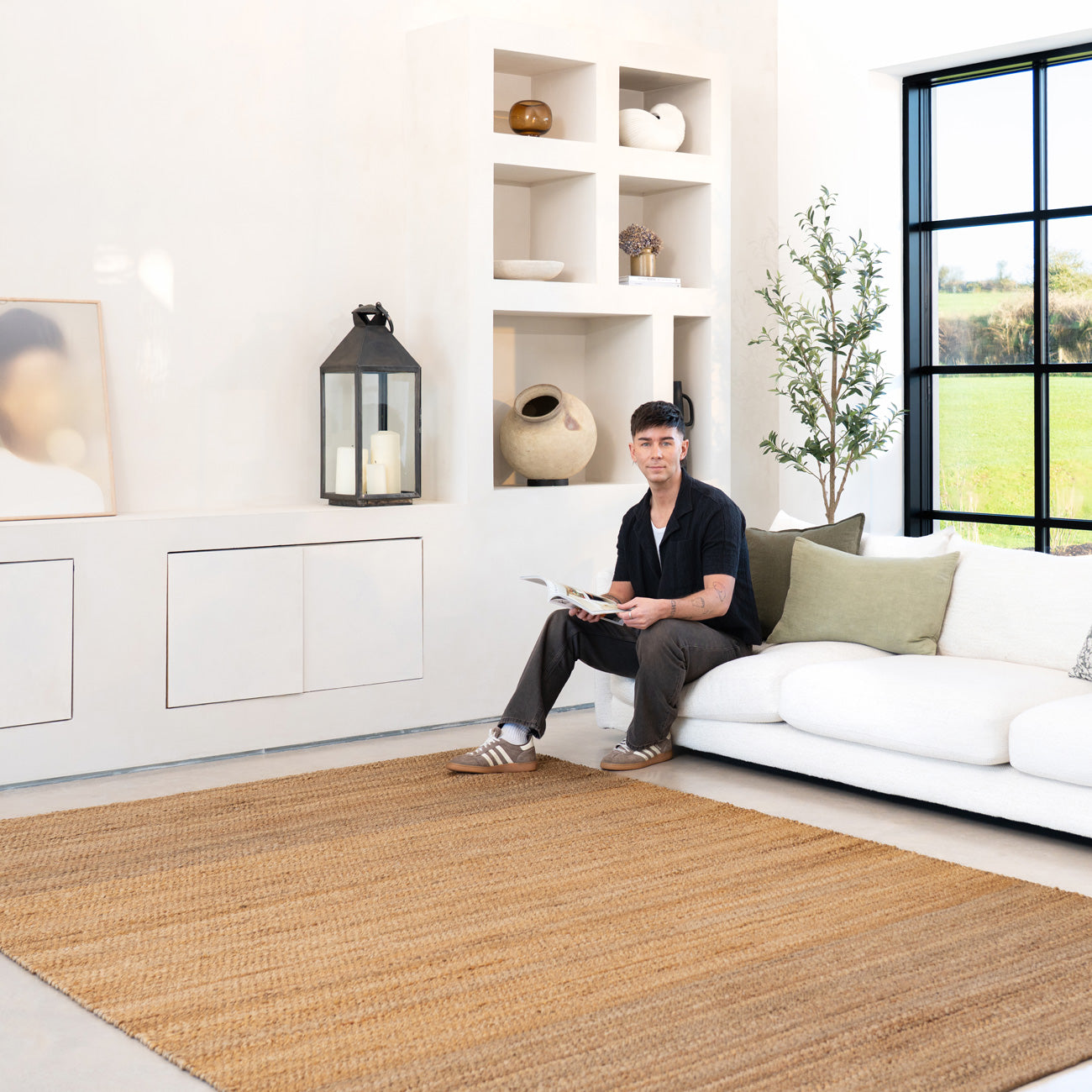 Natural Handwoven Brown Jute Border Rug - Alma
