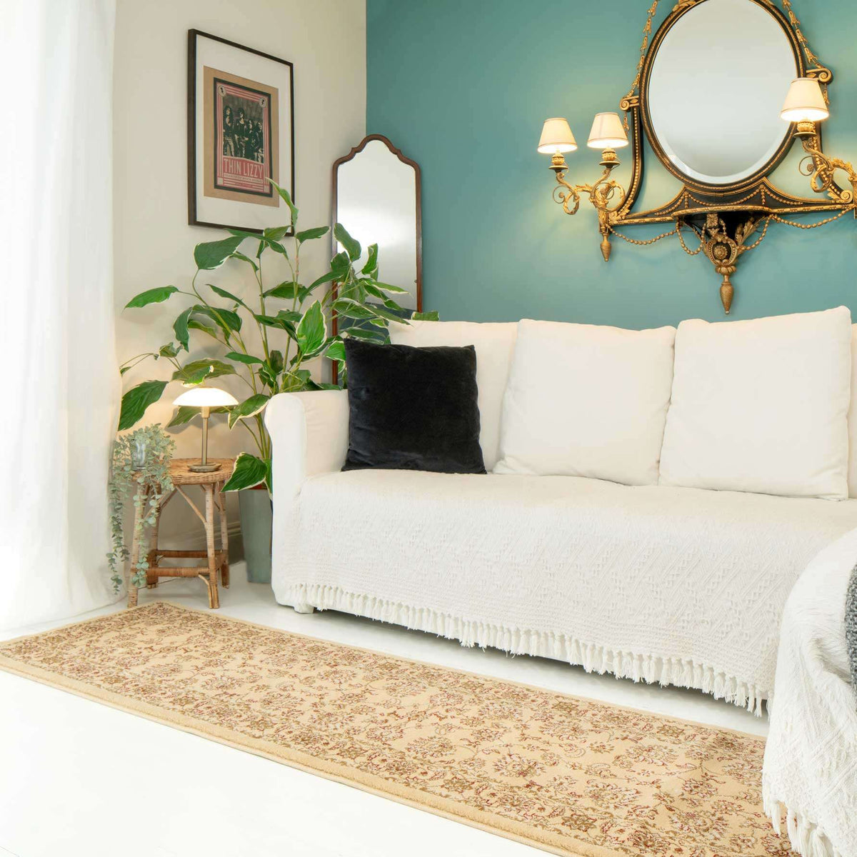 Traditional Cream Motif Runner Rug