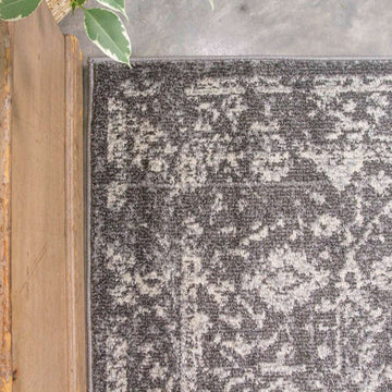 Grey Distressed Traditional Rug
