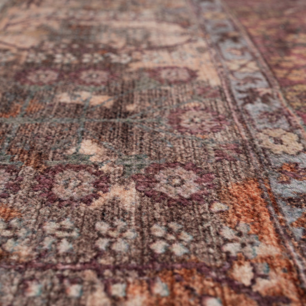 Soft Washable Red Plum Vintage Rug - Violet