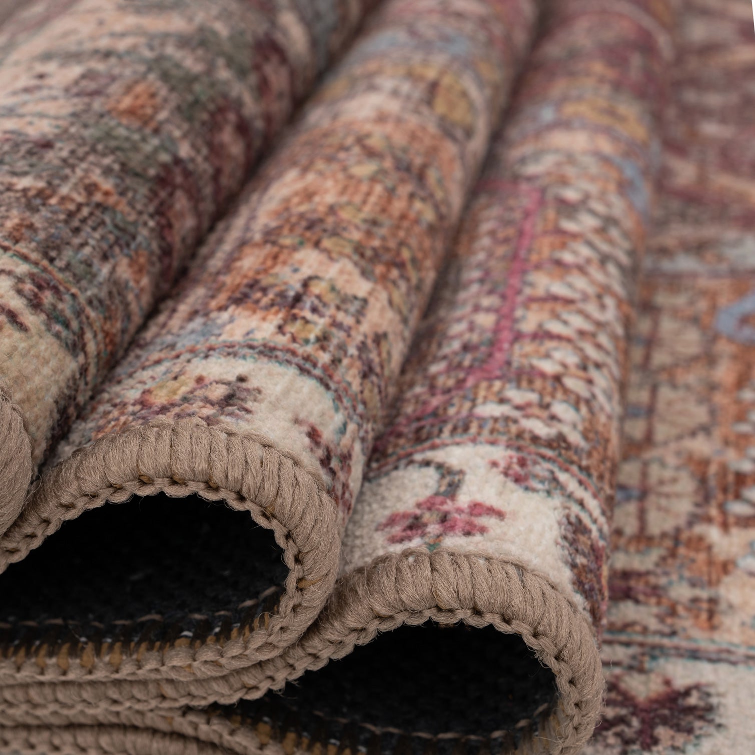 Soft Washable Red Plum Vintage Rug - Violet