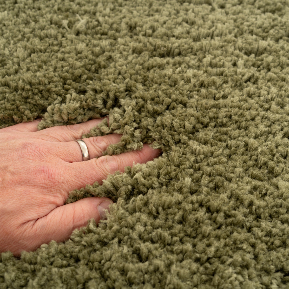 Premium Washable Shaggy Olive Green Rug