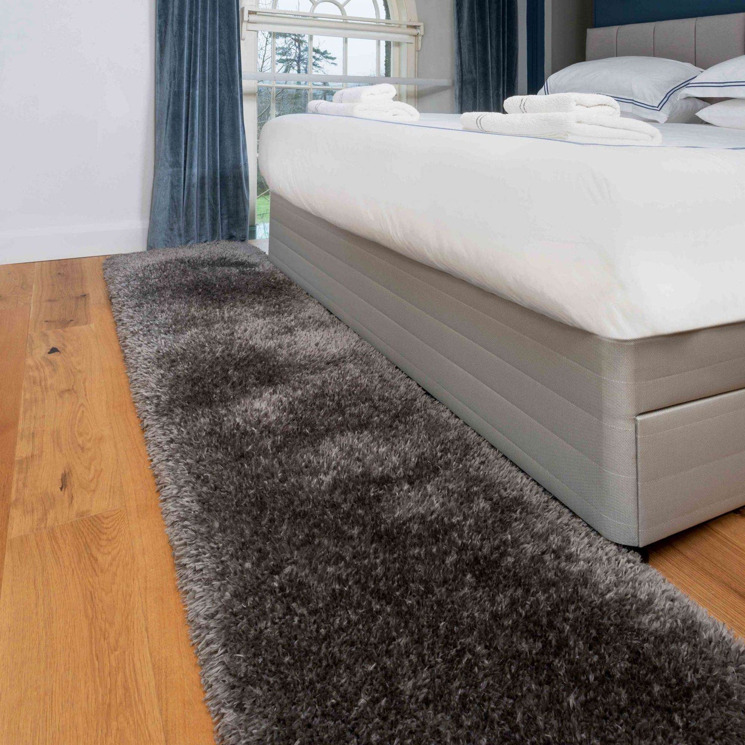 Deluxe Thick Soft Light Brown Shaggy Bedroom Rug
