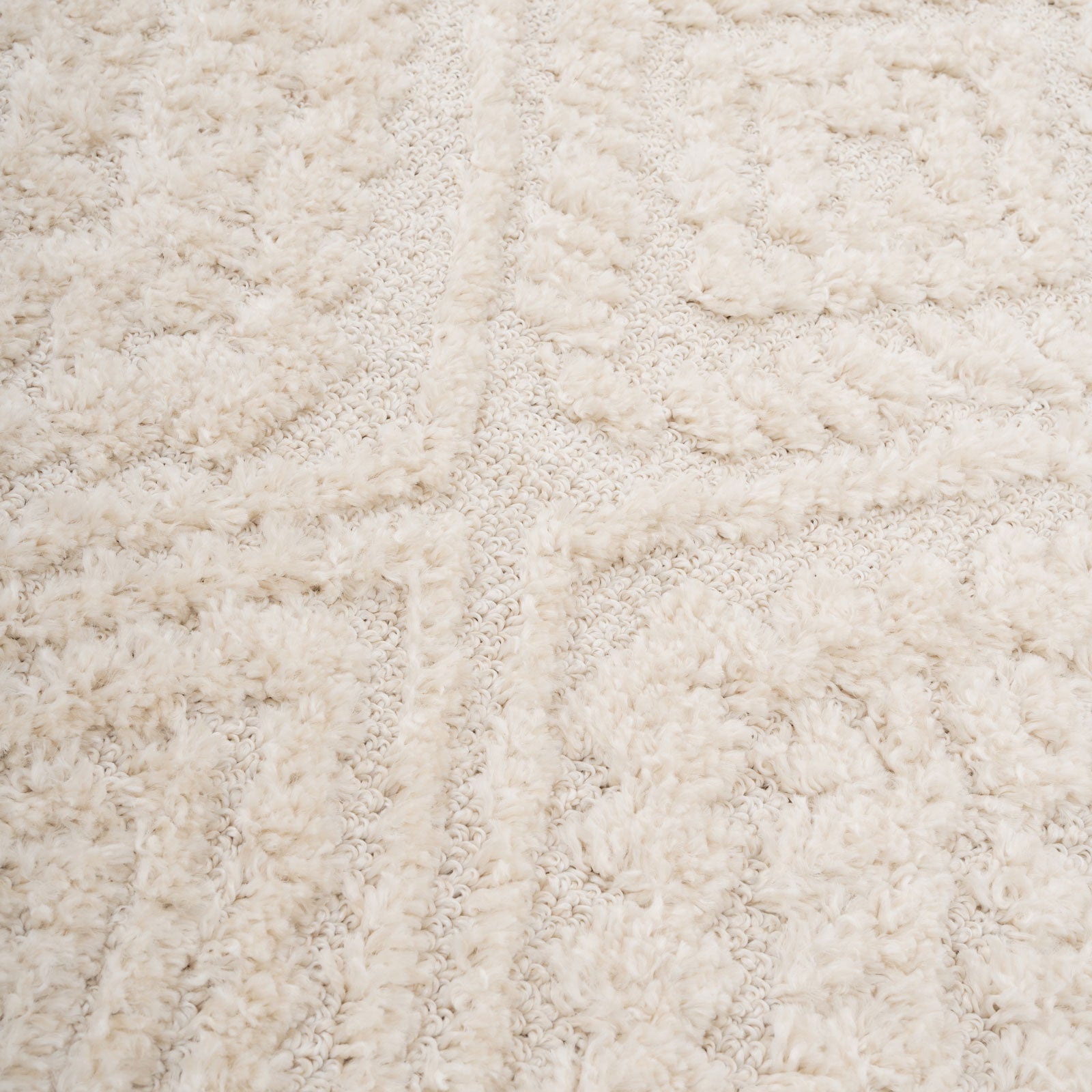 Warm White Tufted Diamond Rug - Elino