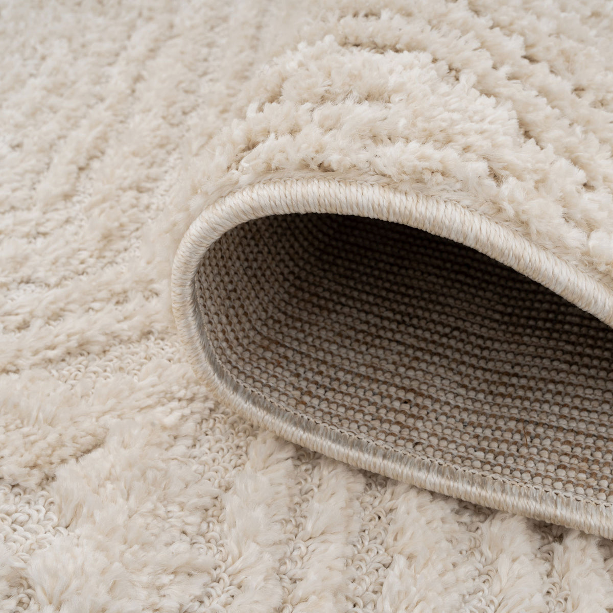 Warm White Tufted Diamond Rug - Elino