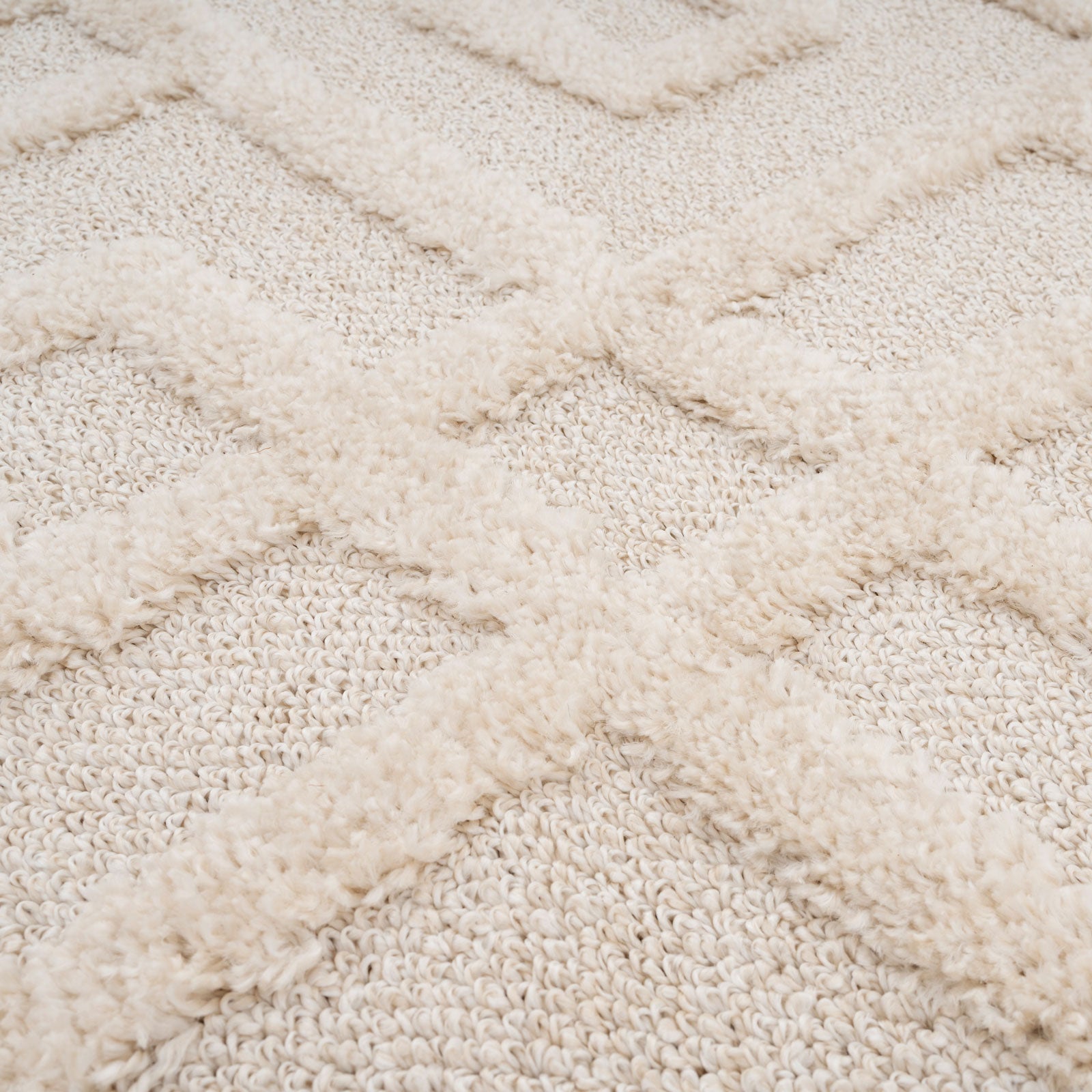 Warm White Interlocking Rug - Sade