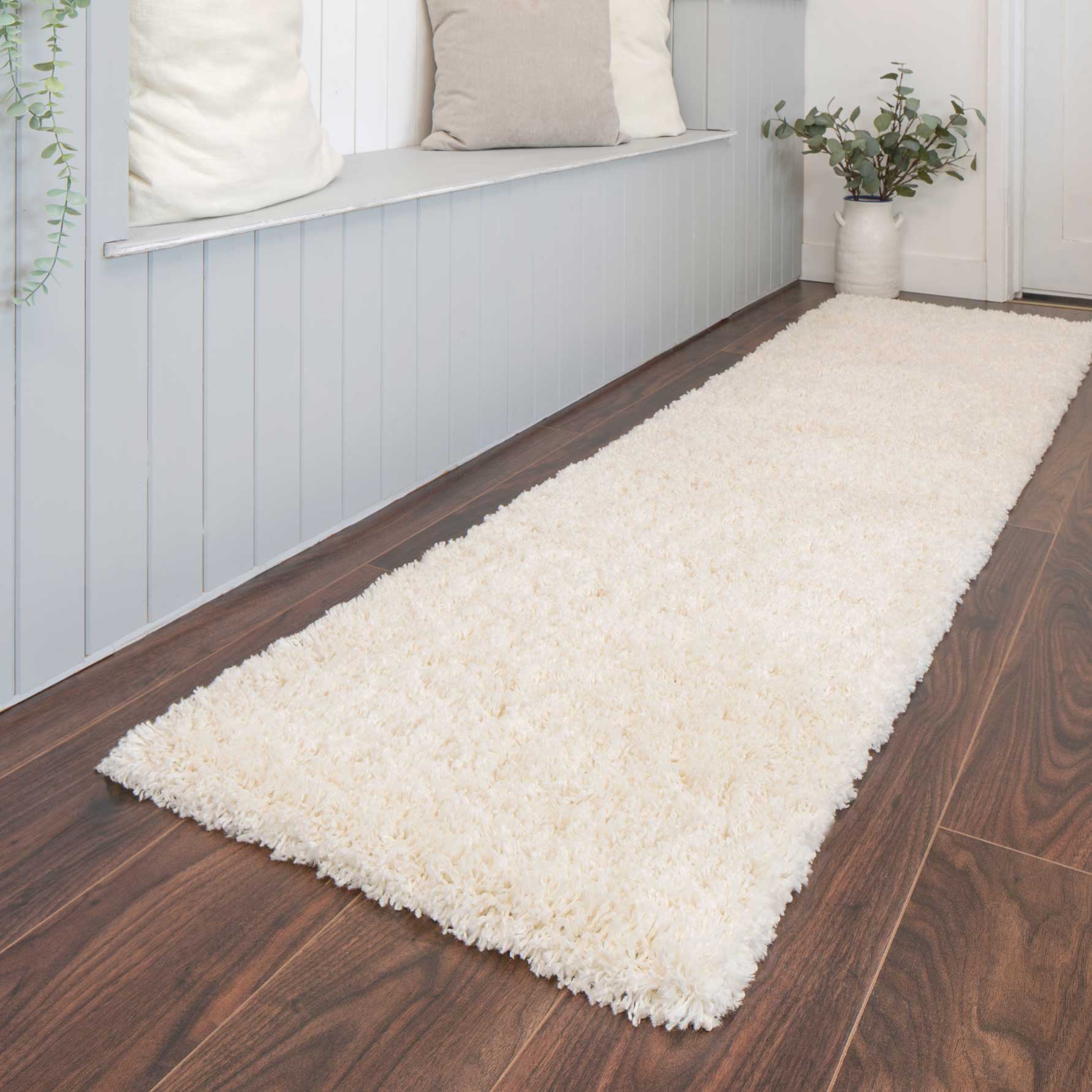 Soft Everyday Cream White Shaggy Runner Rug | Runner Rugs | Kukoon Rugs ...