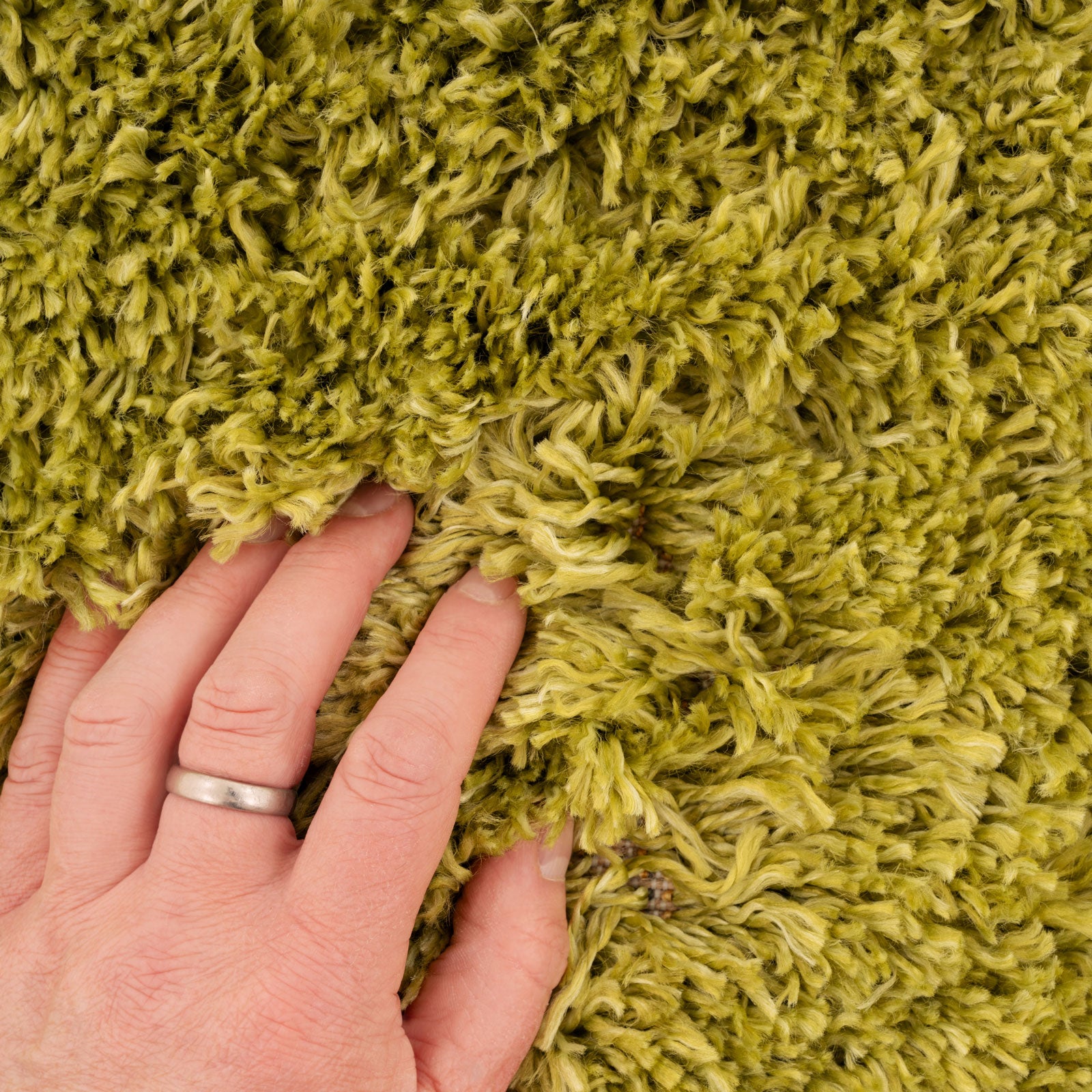 Soft Everyday Moss Green Shaggy Rug