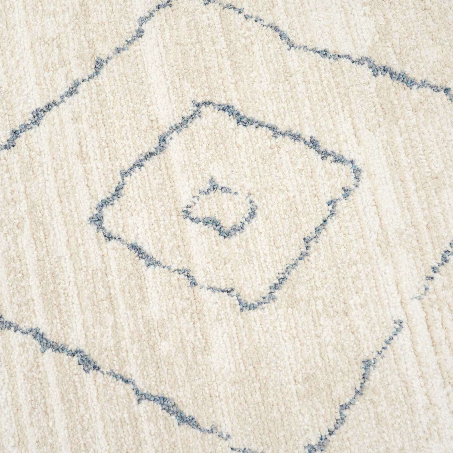 Cosy Soft Chevron Beige Moroccan Berber Bedroom Rug