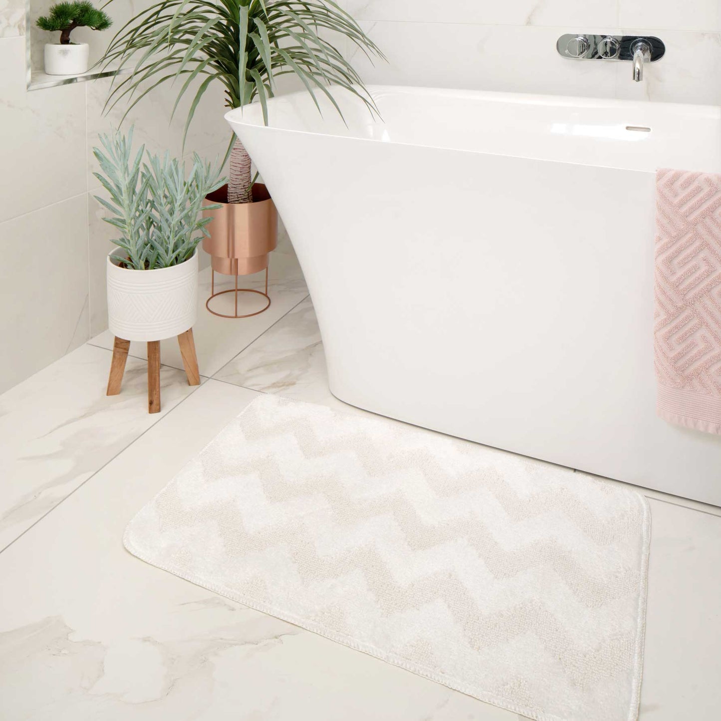 Chevron White Bathmat