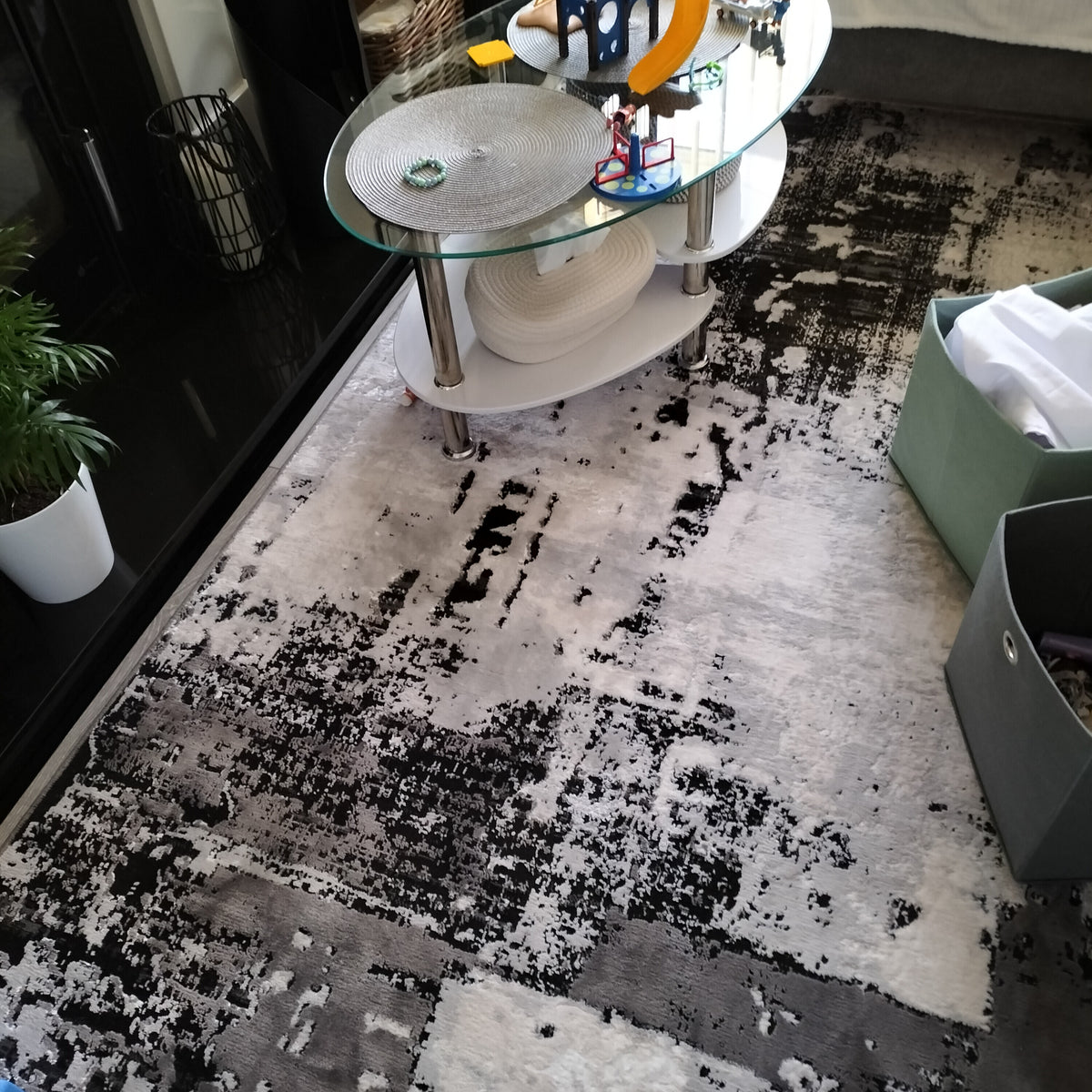 Distressed Abstract Grey Black Area Rug - Grace