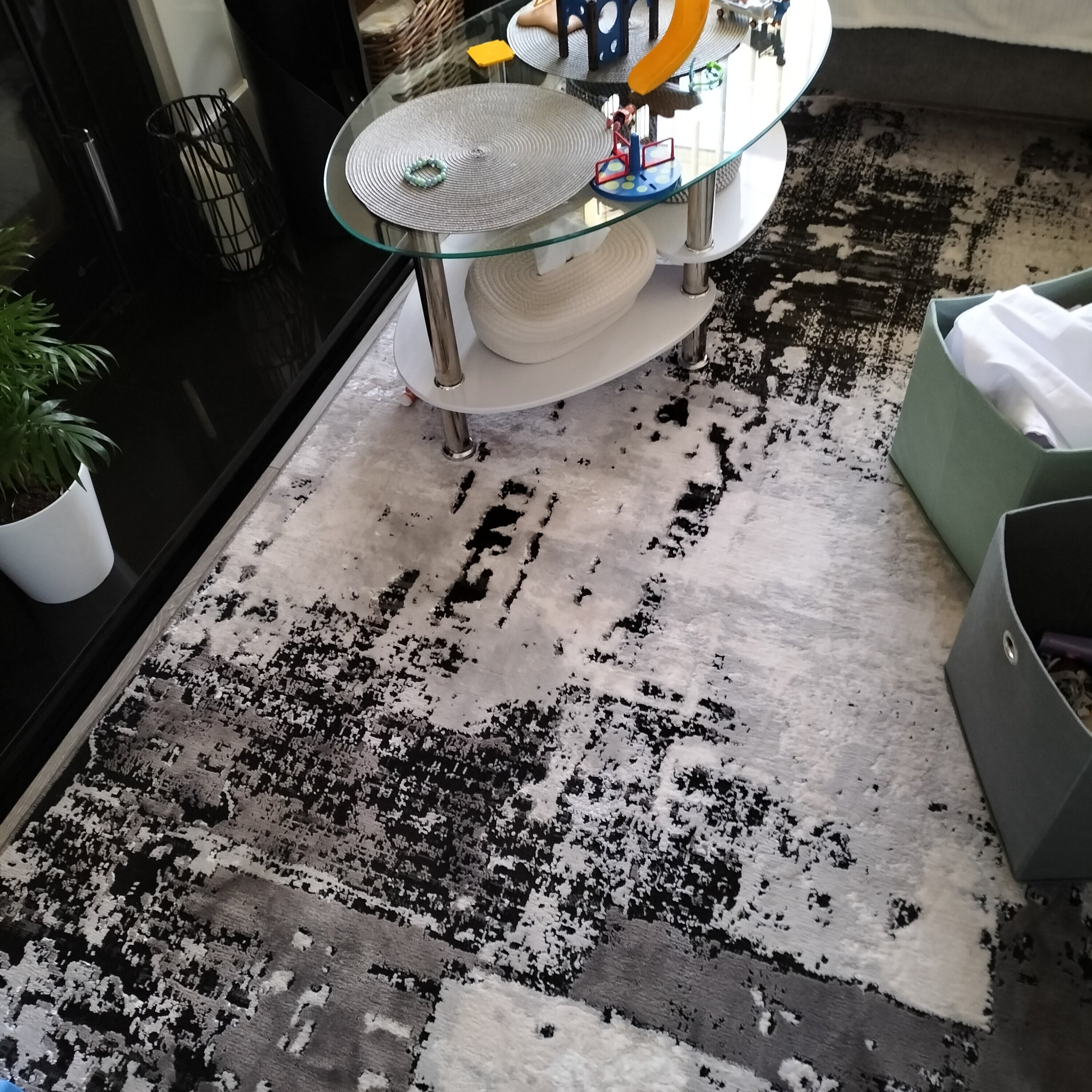 Distressed Abstract Grey Black Area Rug - Grace