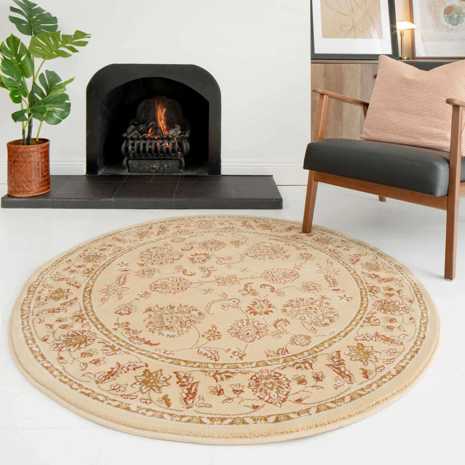 Traditional Cream Motif Bordered Rug - Dana | Living Room Rugs | Kukoon ...