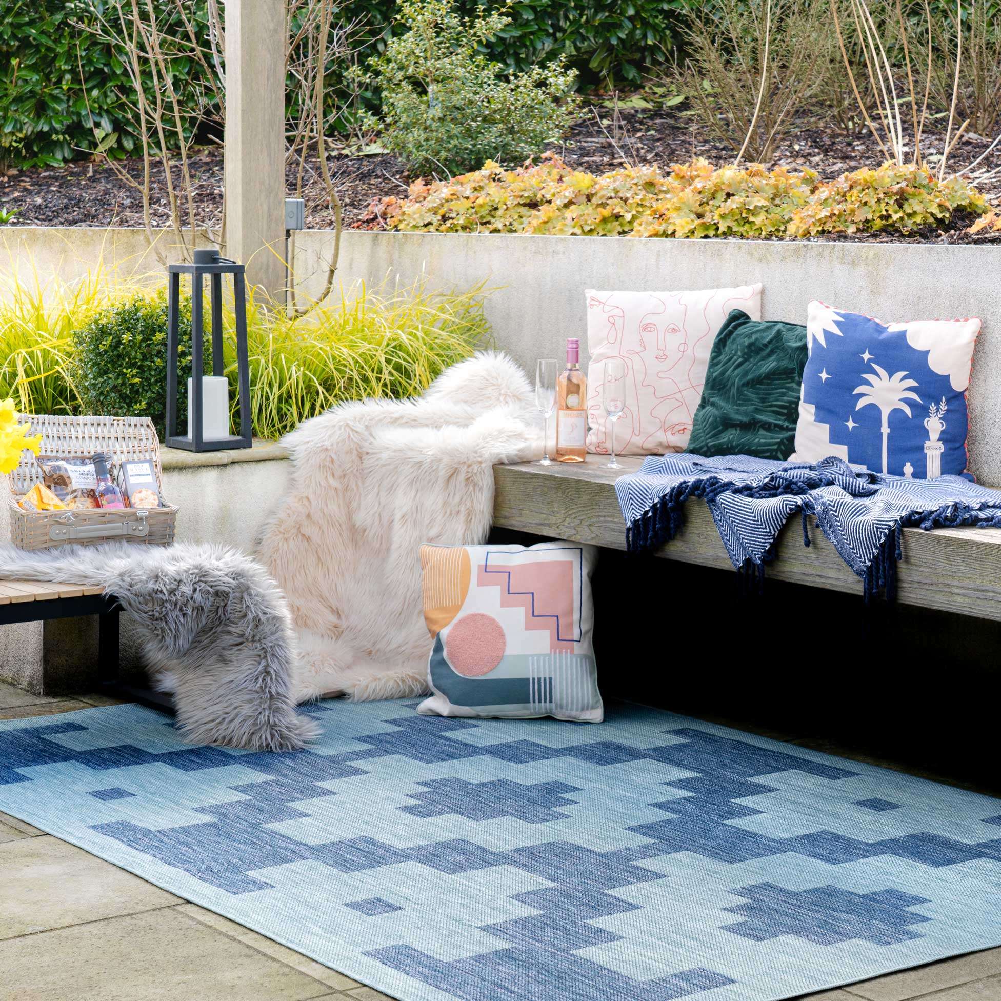 Blue Geometric Indoor Outdoor Area Rug