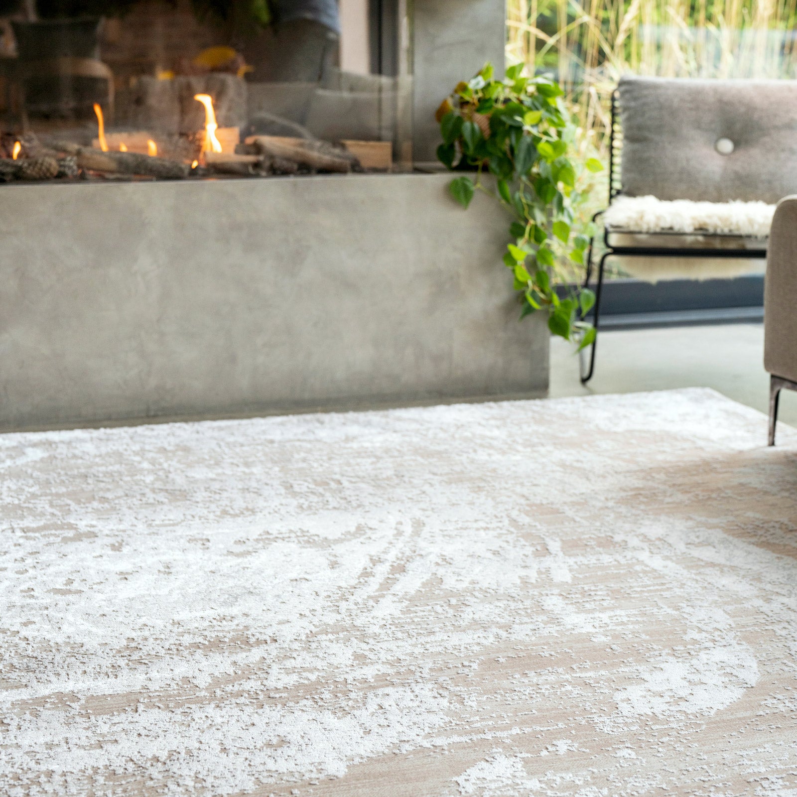 Distressed Abstract Beige Rug - Lena