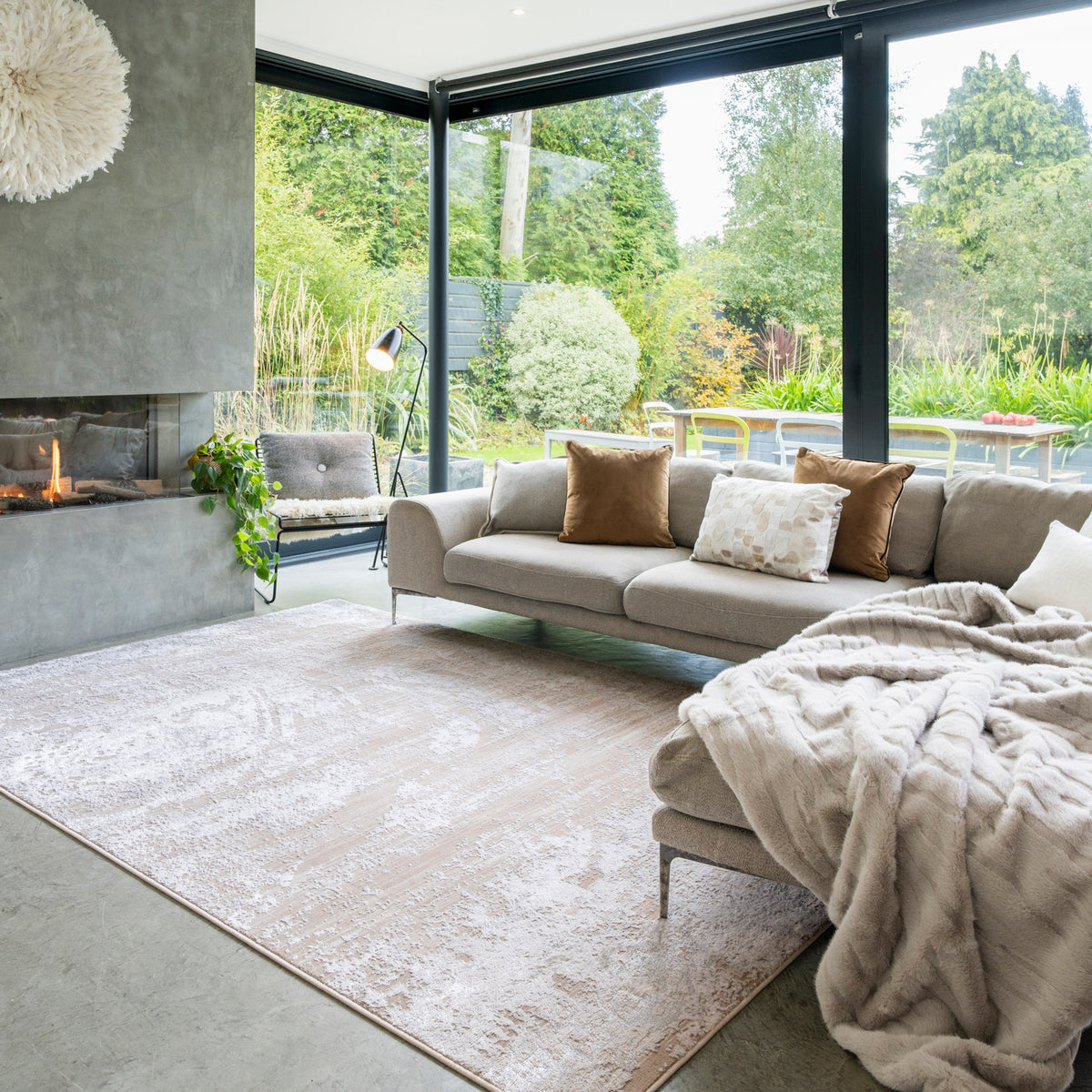 Distressed Abstract Beige Rug - Lena