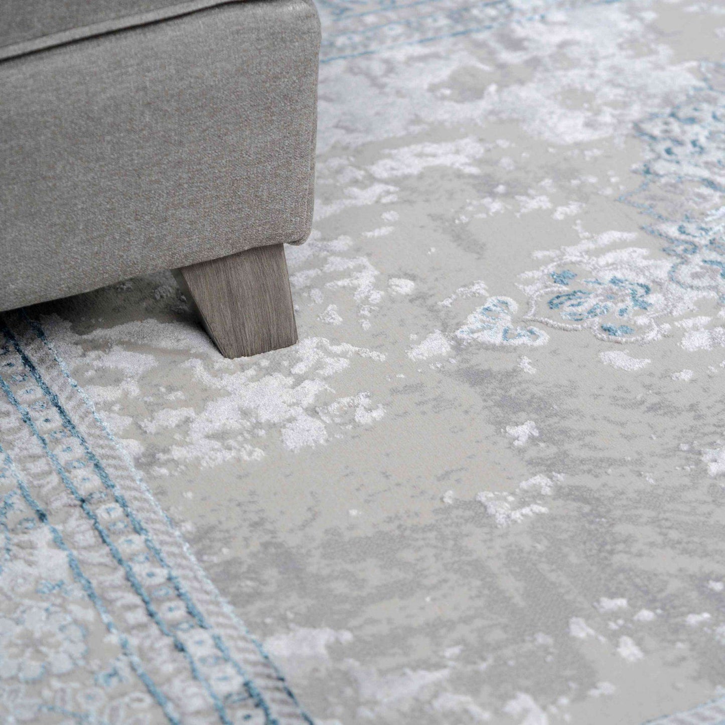 Blue Traditional Distressed Large Dining Table Rugs