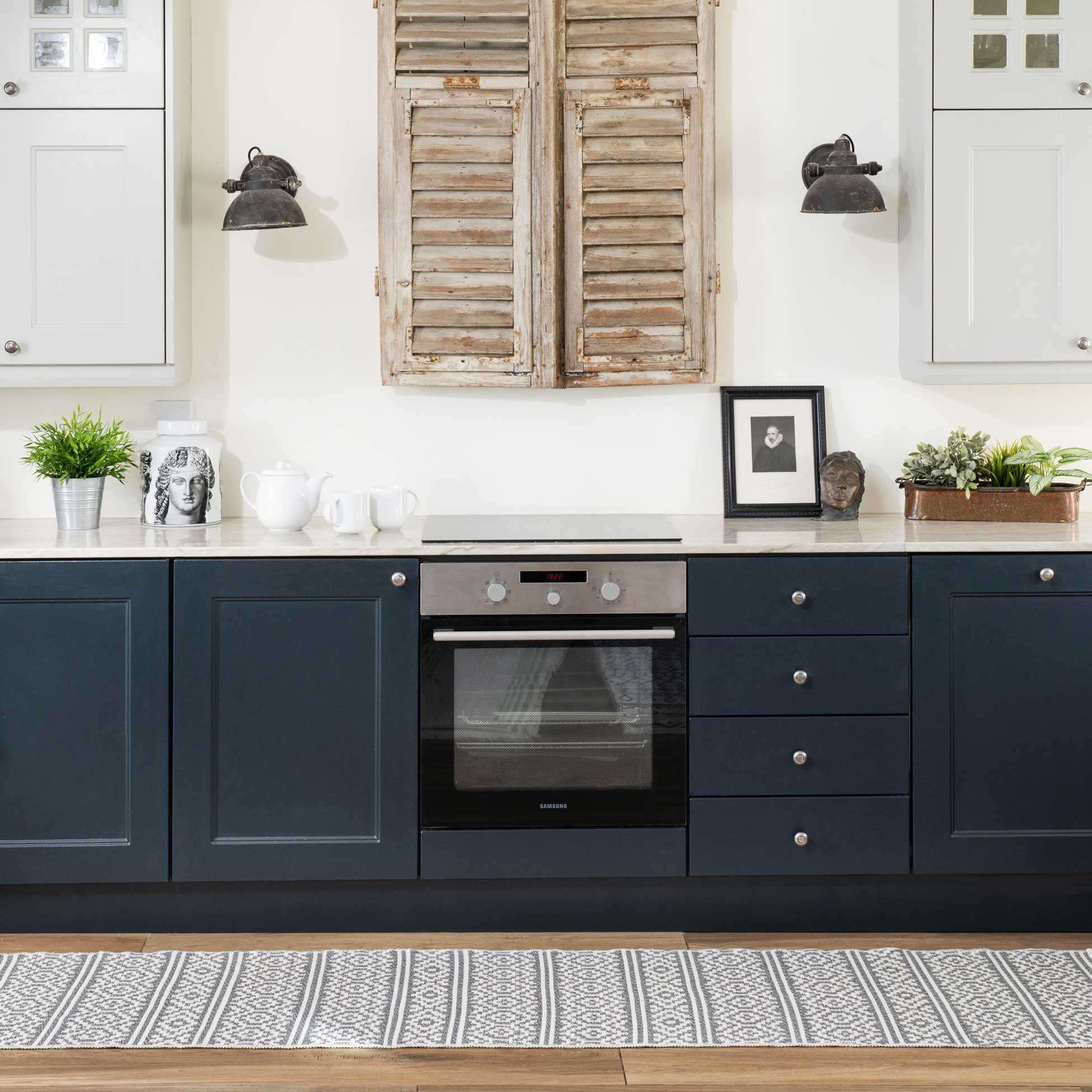 Reversible Cotton Grey Aztec Motif Rug