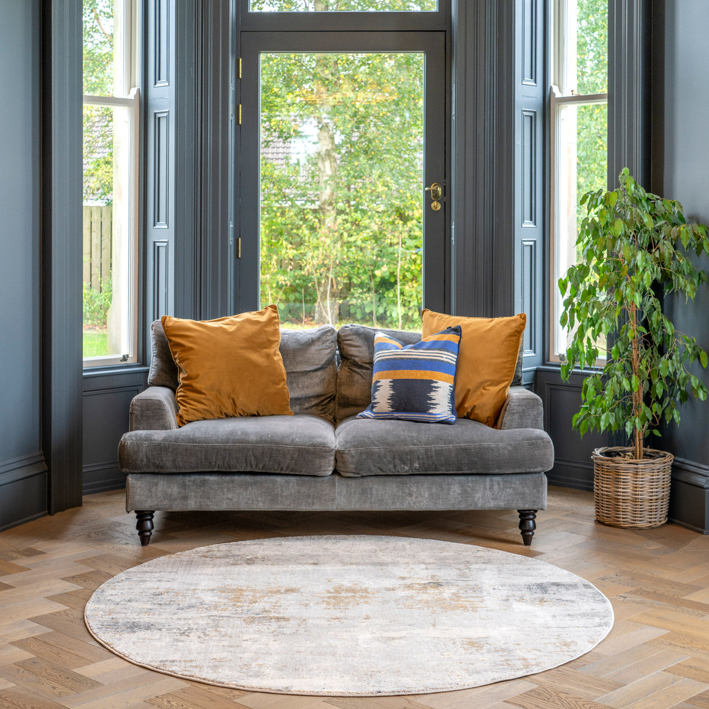 Soft Grey Gold Abstract Circle Rug - Moonshine