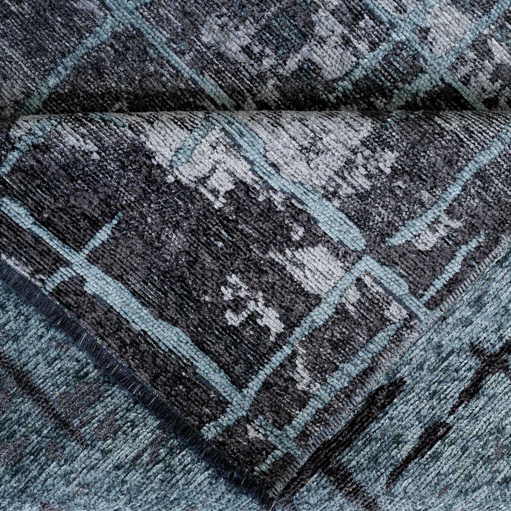 Reversible Distressed Dark Grey Area Rug