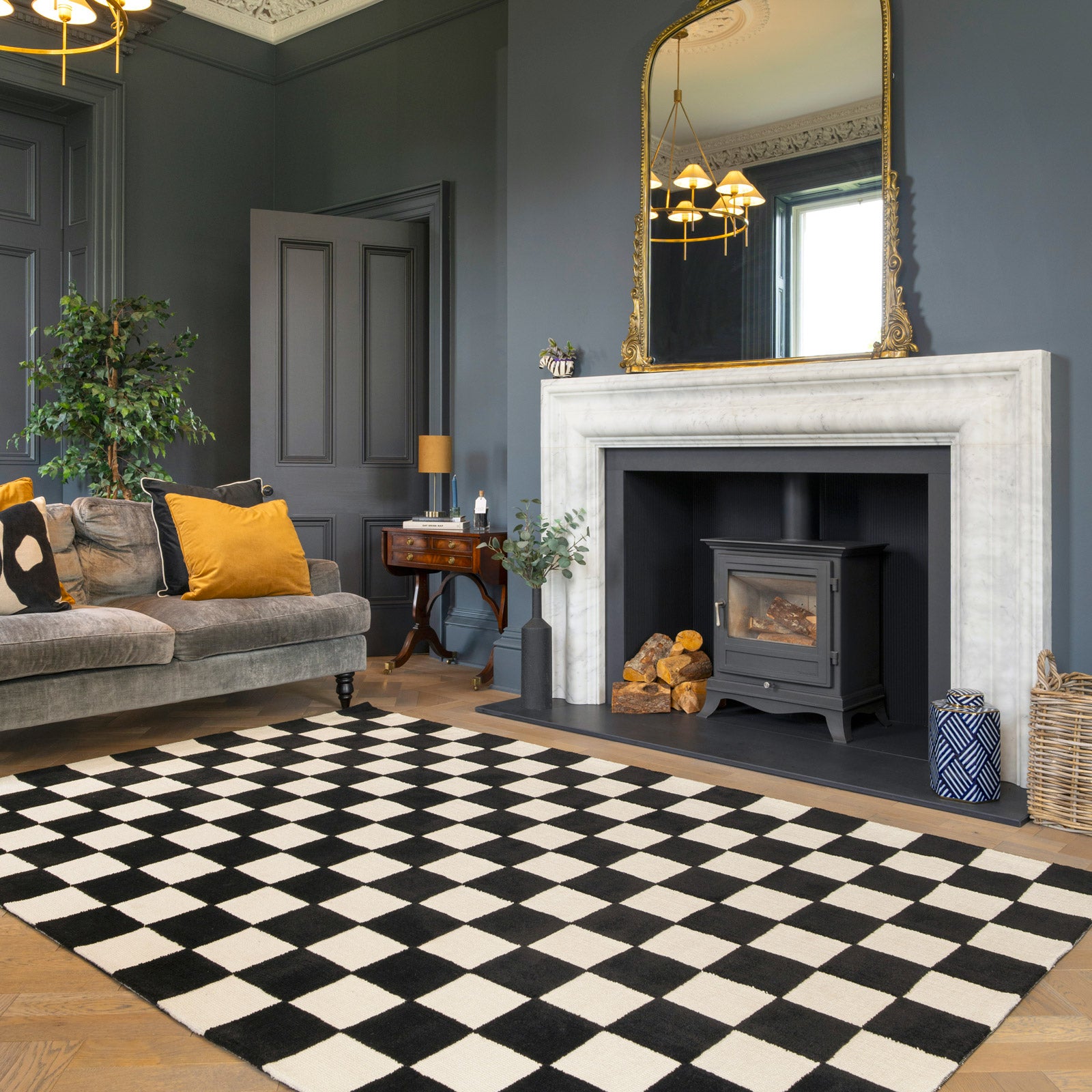 Black Retro Checkerboard Rug - Ebony