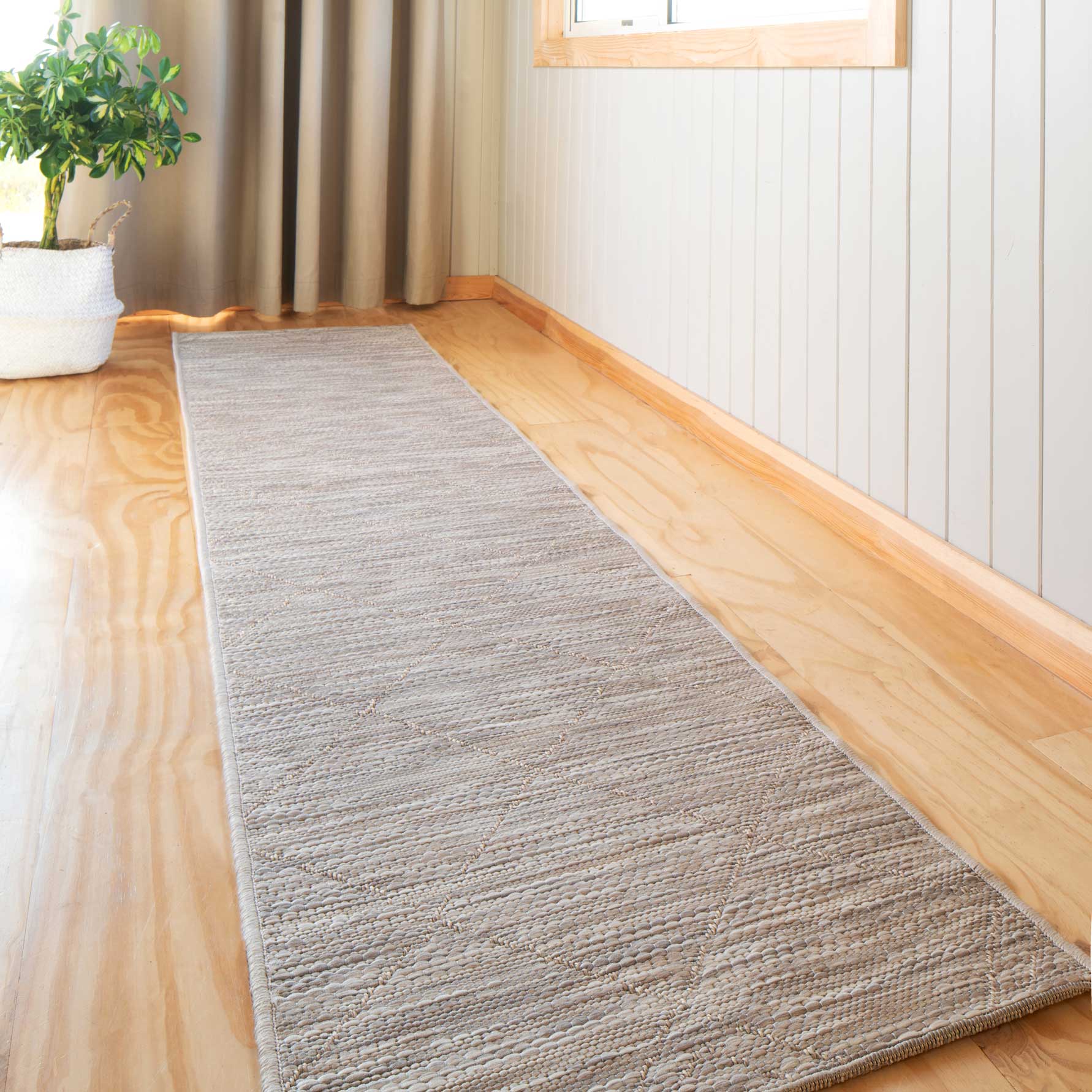 Beige Trellis Flatweave Area Rug