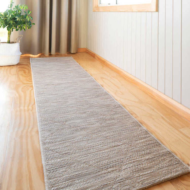 Beige Trellis Flatweave Area Rug