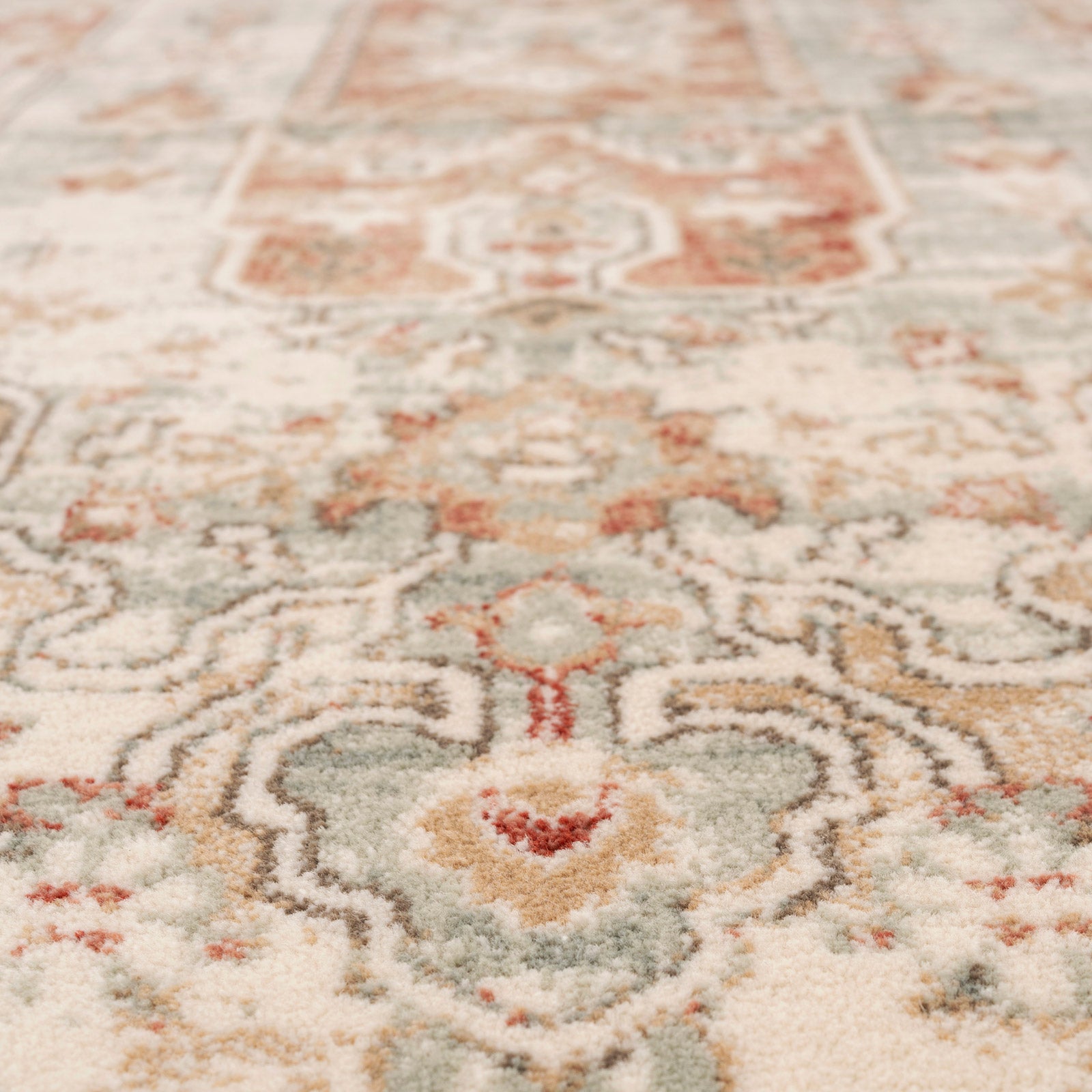 Traditional Plush Terracotta Rug - Selma