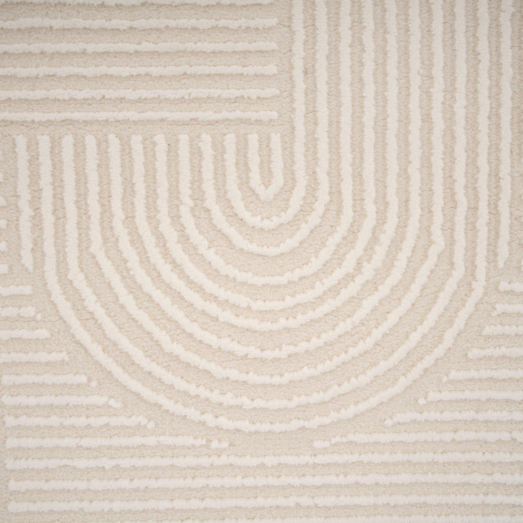 Luxury Retro Cream Rug - Escape