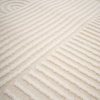 Luxury Retro Cream Rug - Escape