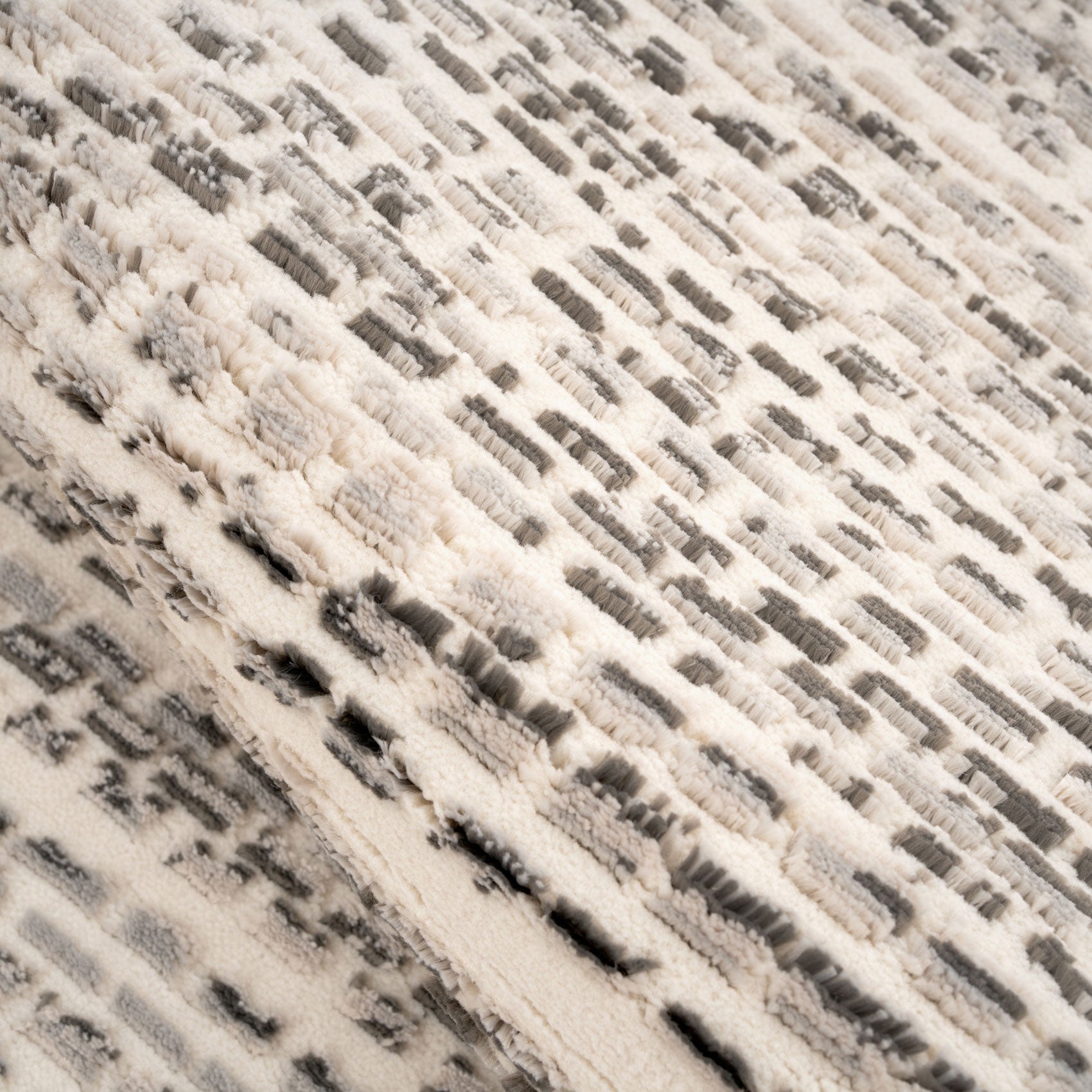 Luxury Chic Grey Rug - Rest