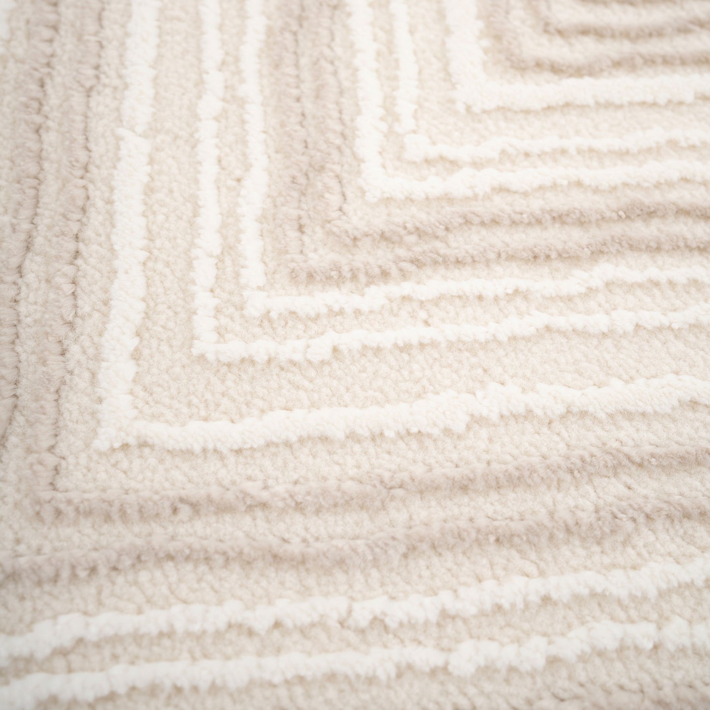 Luxury Art Deco Grey Runner - Rise