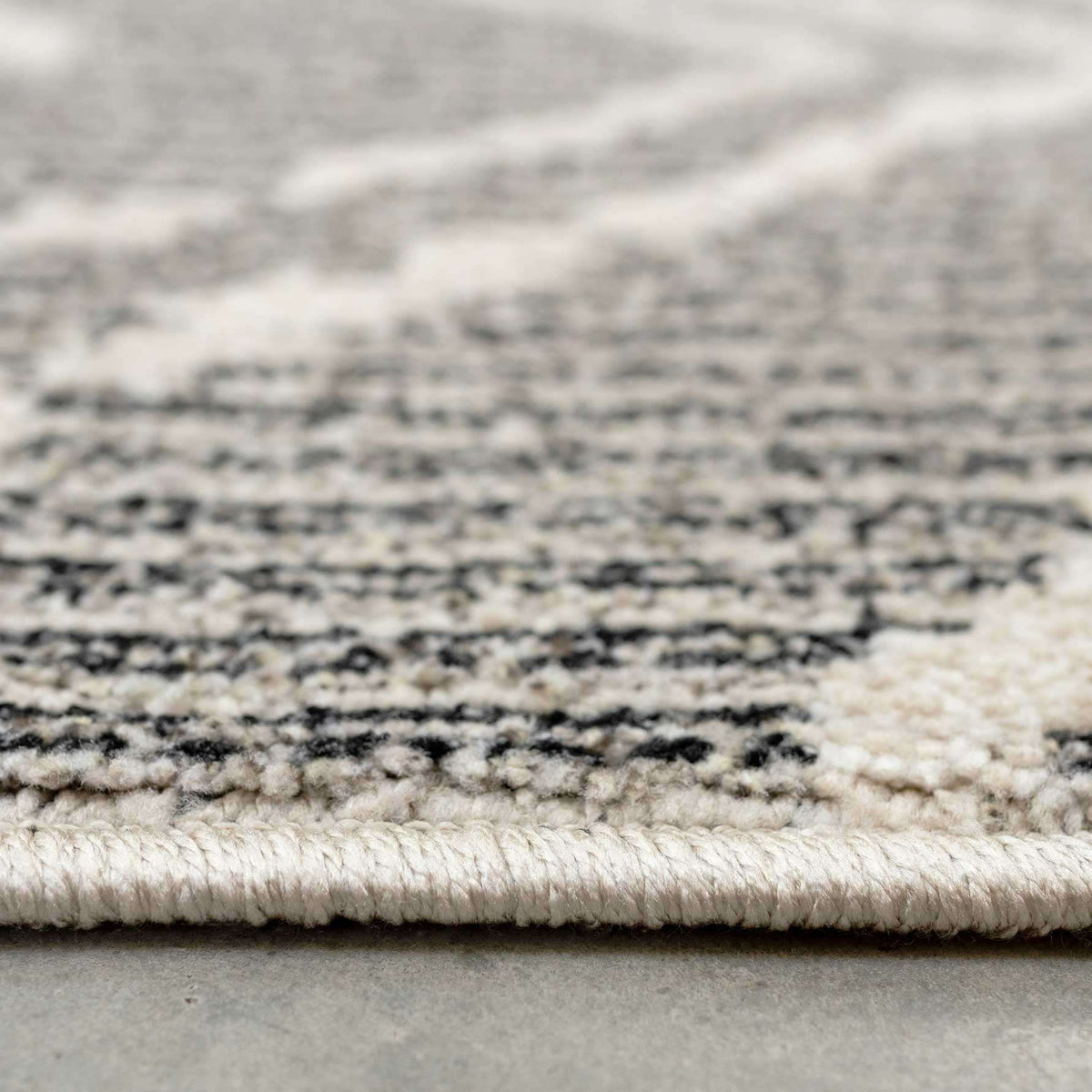 Cosy Soft Underfoot Grey Moroccan Berber Bedroom Rug