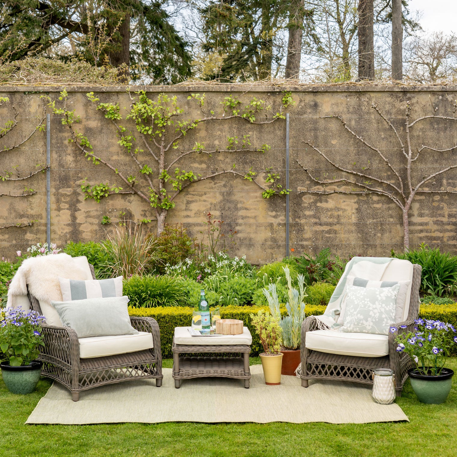 Olive Green Mottled Outdoor Rug